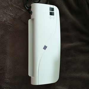 Laminator..... reserved for Kirstin